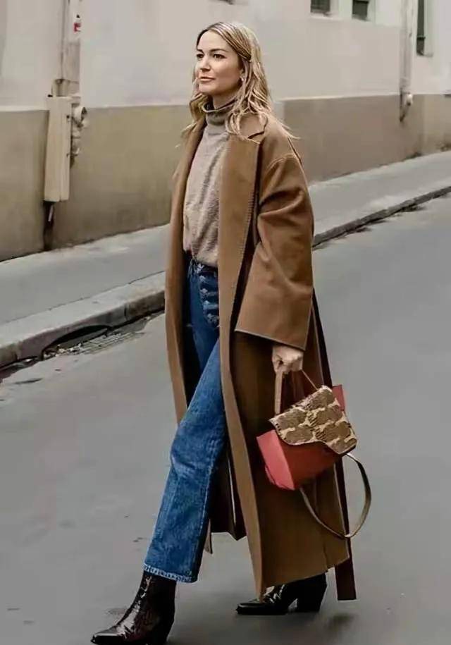 奶油色 穿衣搭配也需要颜色的氛围感，高雅的大地色正当时，赶紧穿起来！