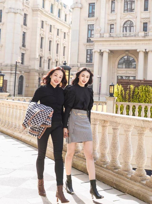 尖头 年过50的女人，建议少穿高跟鞋！今秋流行这4双鞋，舒适显高真美