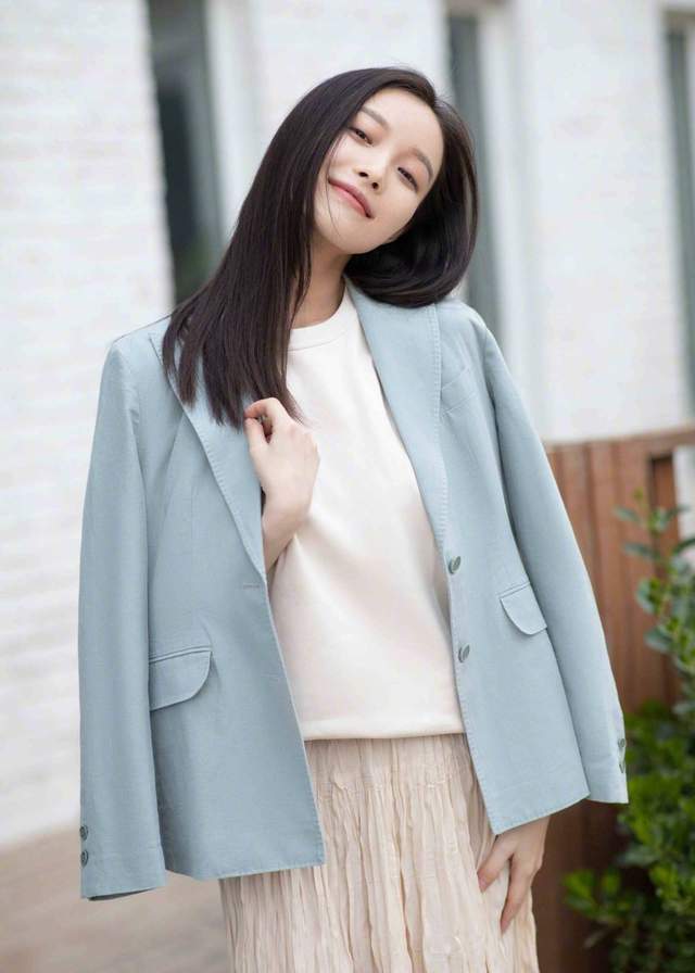 职场 好看到爆!从一线女星正装看职场穿搭