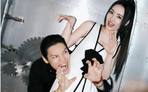 郭碧婷|郭碧婷官宣怀二胎，向太买珠宝祝福儿媳，网友：生育机器？