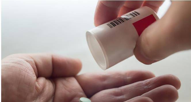 向医生|降糖治疗碰上用激素，糖尿病人该何去何从？专科医生这样告诉你