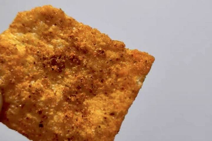 蛋黄酥|2020年火得不行的5款零食，好吃不贵又量大，你吃过几种？