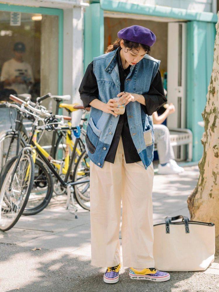 时尚 马甲与衬衫一起穿，看起来好看有气质