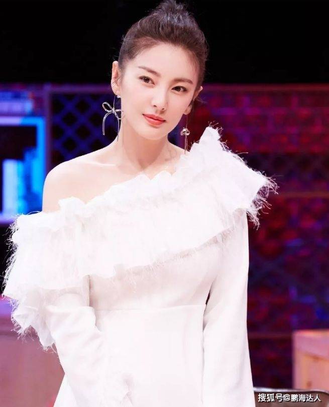 显得 建议大骨架的女生：学会这3个搭配技巧，简单实用、显瘦显高