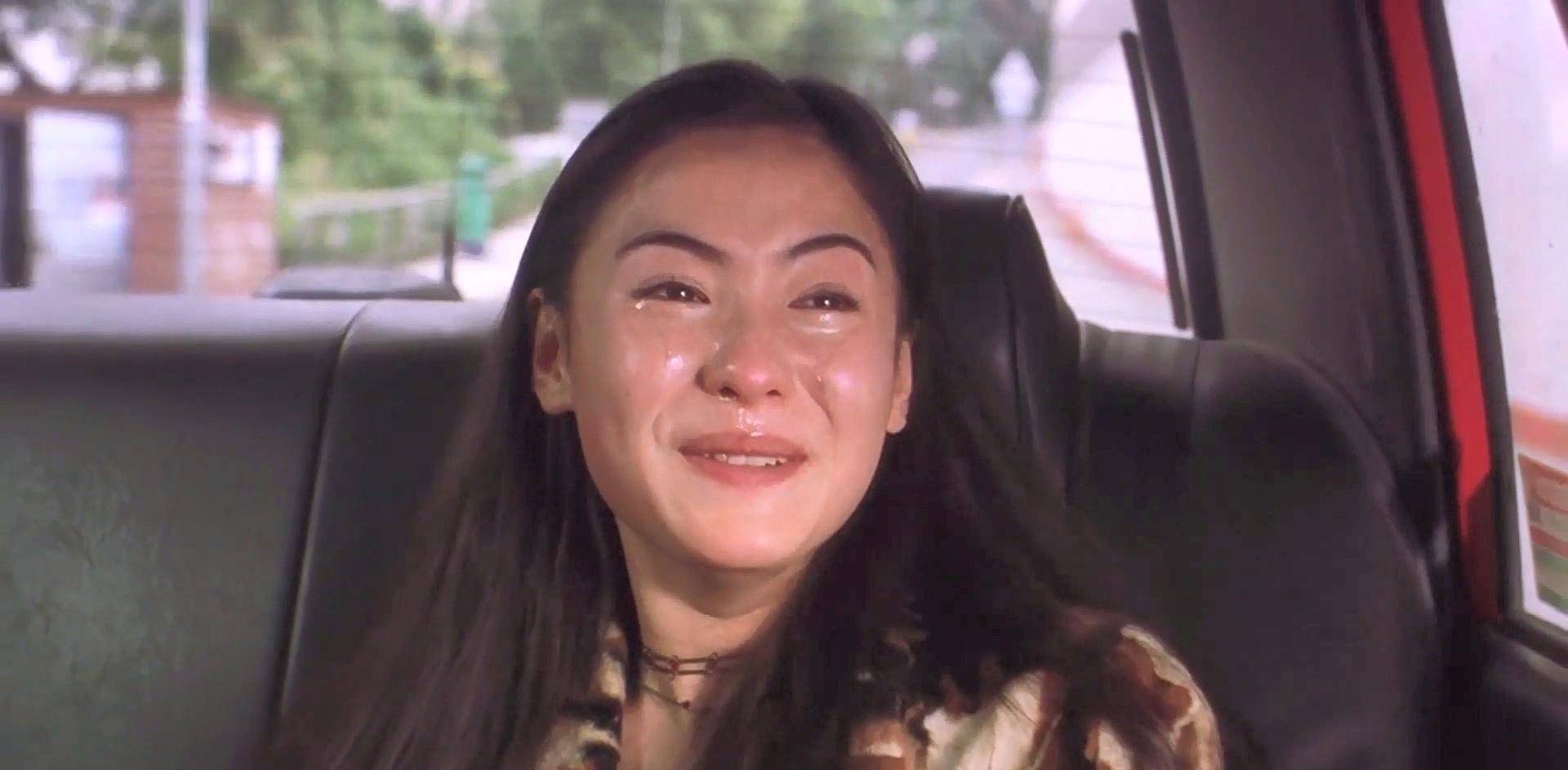 对比|演员哭戏的对比中，什么叫演技，什么叫尴尬，一目了然