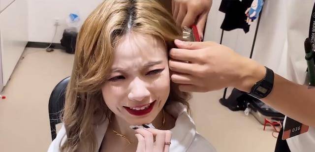 总决赛|韩红都叫一声“璇姐”的陈卓璇，直接在后台泪崩，到底怎么回事？