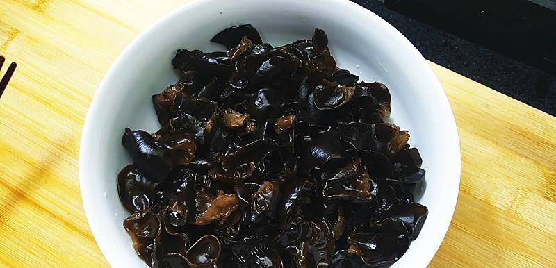 在家怎么做凉拌木耳 009482e0e5c54564abe1265e0cf11dfb.jpeg