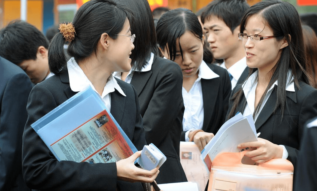 什么叫在编人员和非在编人员 487ed58788e440bb80fa1461bd78e1ce.png