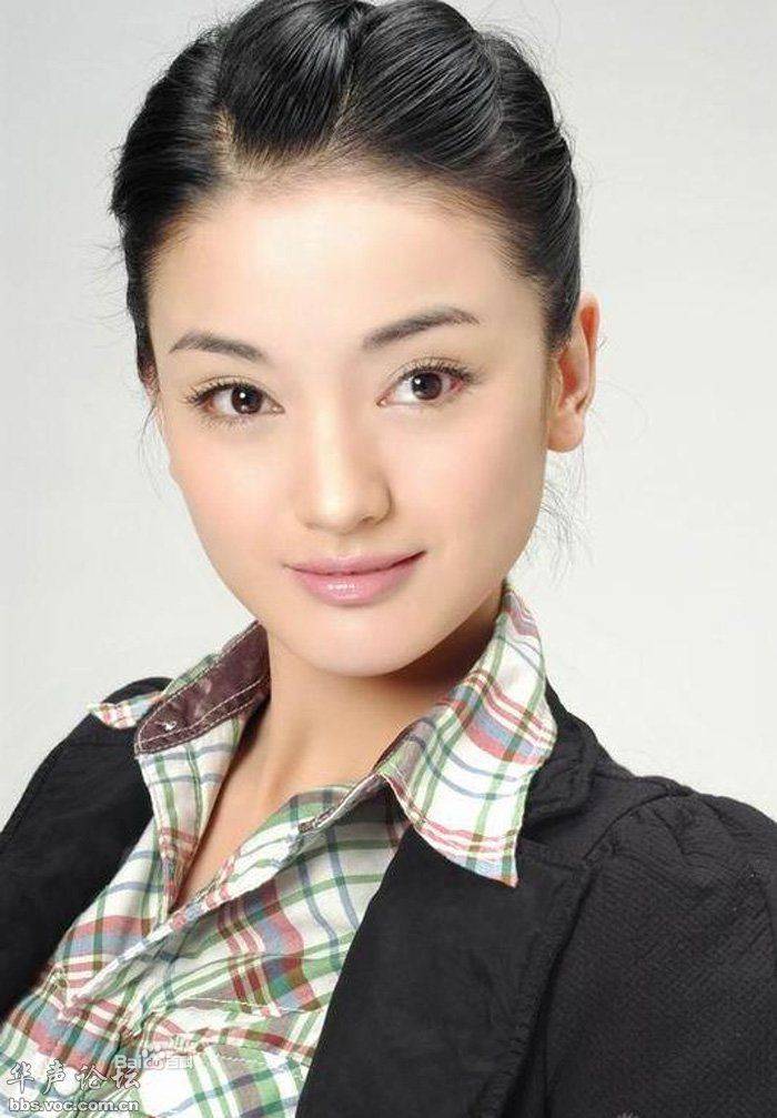 到最后目光坚毅的地下工作者穆晚秋吗,今天要说她的扮演者朱杰