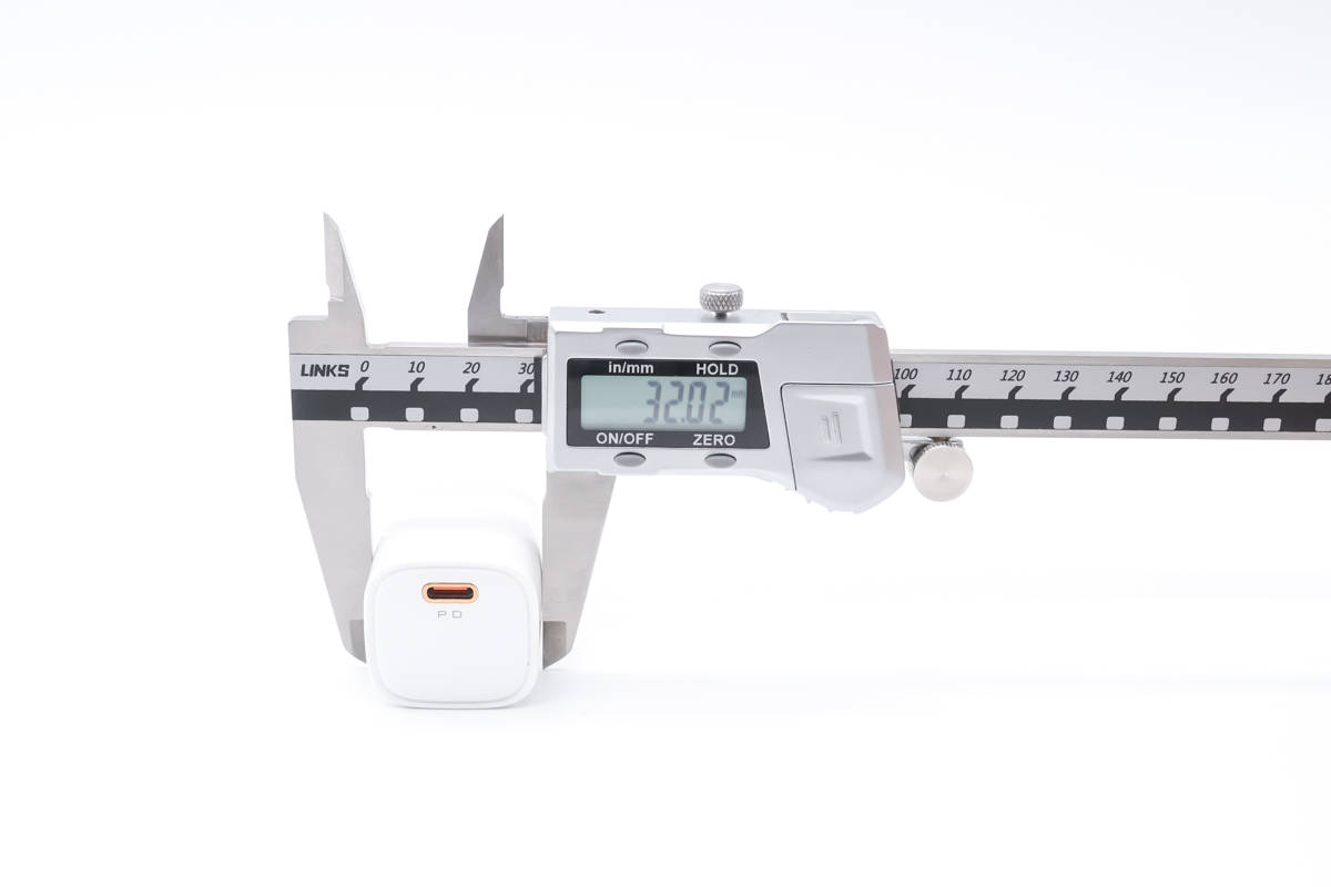 支持20V高压快充能充笔记本电脑，体验麦多多33W氮化镓快充头