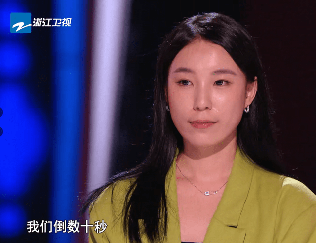 人心|赢了比赛却输了人心,好声音学员微博被喷,她该不该选王靖雯??