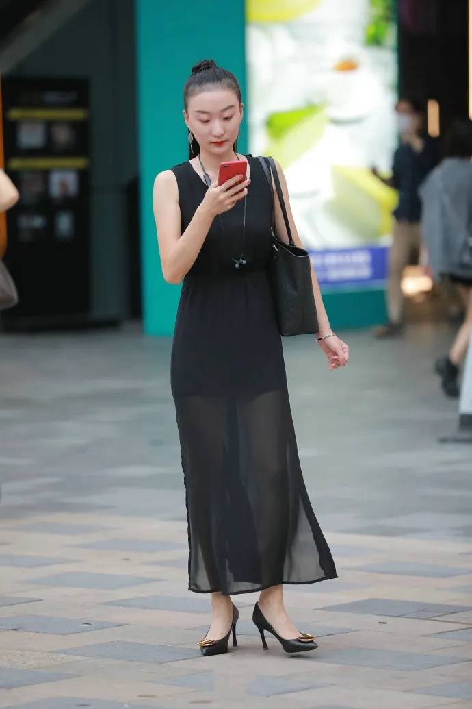 样式 散发自信与优雅的高级穿法,显现温婉好气质,诠释非凡的时尚感