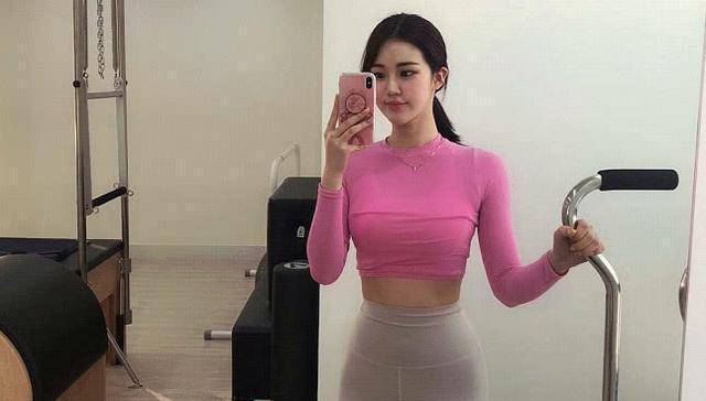 女生马甲线高清图真实 9f53b67cb7194533b146c3def90bdf19.jpeg
