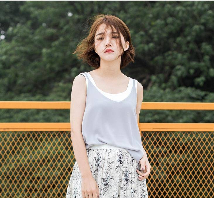 吊带 吊带背心是夏日里最HOT的主题