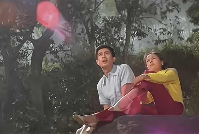 海市蜃楼|80年代十大“现象”佳片，《少林寺》1.6亿，《红高粱》获奖无数？