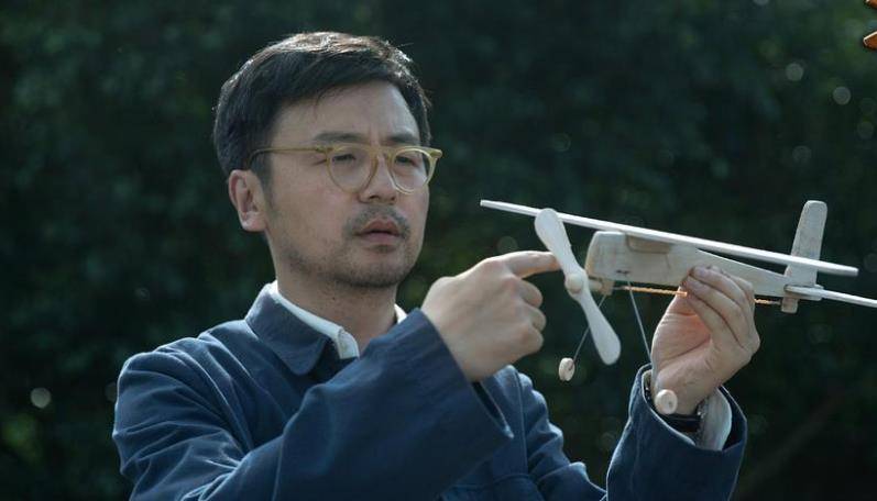 因为|周迅是天赋型演员没错，但看过《功勋》才发现，她对细节有多较真