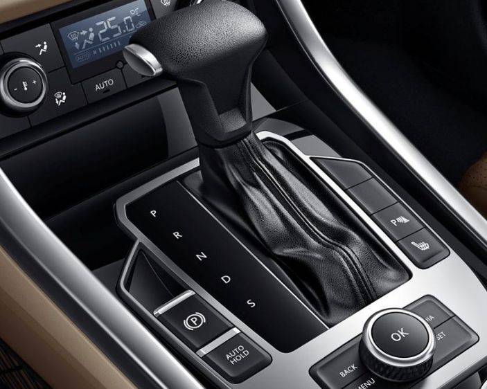 汽车知识科普 自动挡驾驶 这几种情况不要使用d档 变速箱