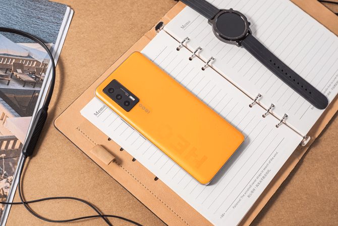 iQOO双十一预售强势来袭，以旧换新至高补贴4999