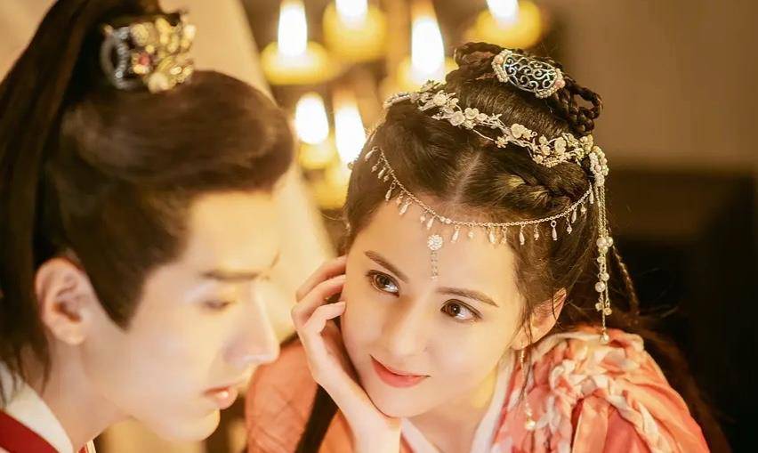 假发看够了雷同的双丫髻，明明编发、盘发和双马尾才是古装少女标配