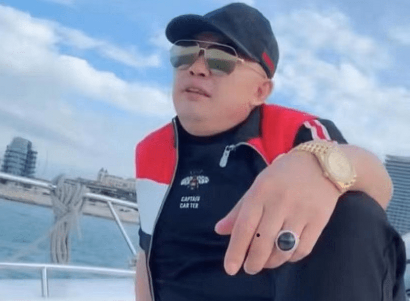 二驴公开为父亲征婚,老方丈女徒弟主动表白,二人相约到广州见面