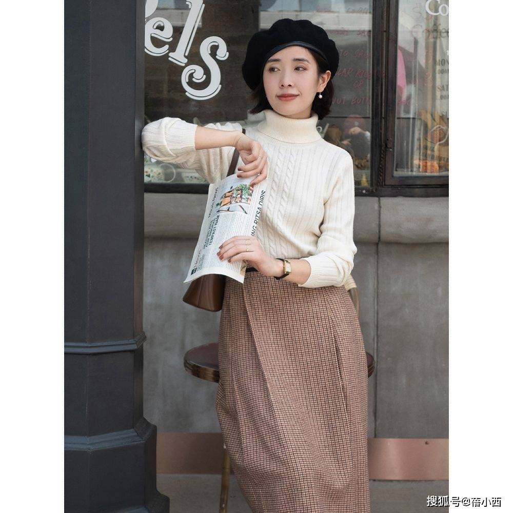 服装 奔三奔四的女人,秋冬多穿“毛衣”,漂亮的款式和版型,都选好了