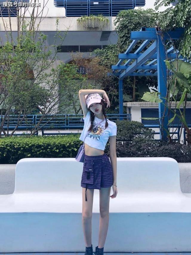 发型 优雅且高级!韩国女生的“韩系”穿搭,越看越心动