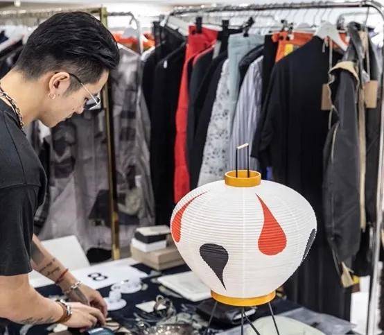 品牌 魔都王炸市集空降成都,先锋设计师品牌在此“出柜”