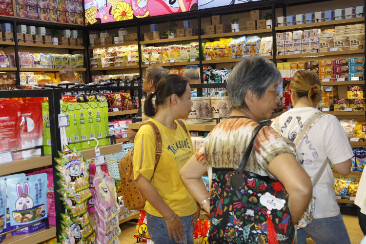 塔利亚|360°开店指南 卡塔利亚进口零食超市深挖进口赛道