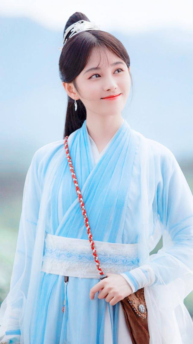 因为|鞠婧祎——被“四千年美女”绑架的人生，连头发丝儿都在努力