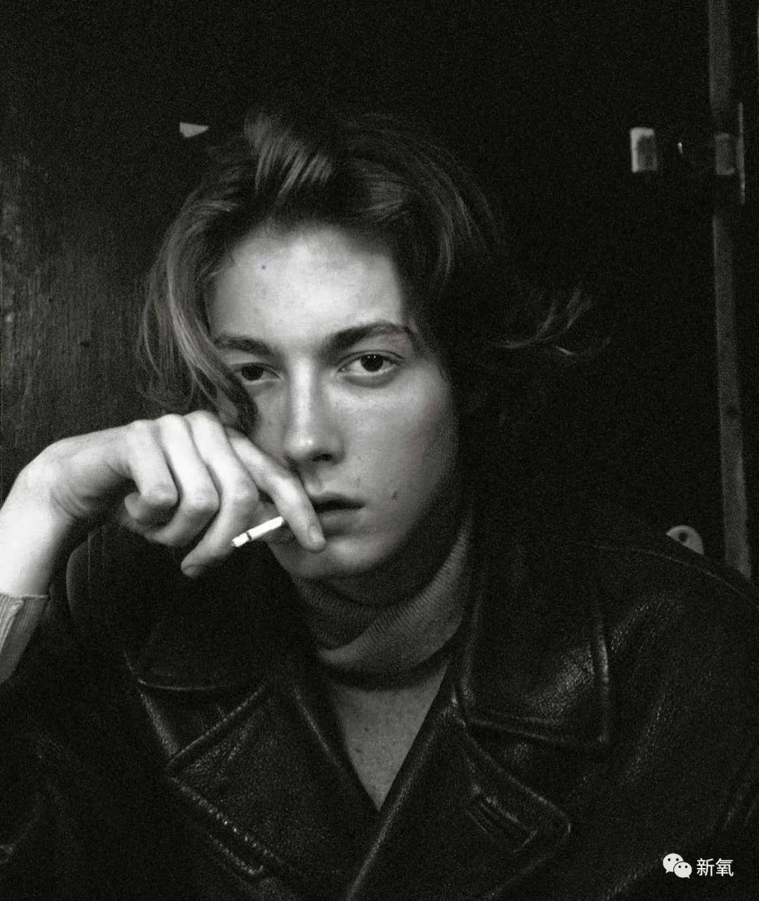 Charles 这是人类能长出来的脸吗?!