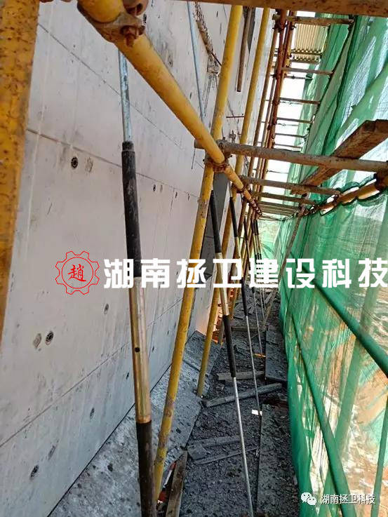 为16工字钢为主件,焊接底座板,加筋板,上拉及下撑耳板1,悬挑梁组件