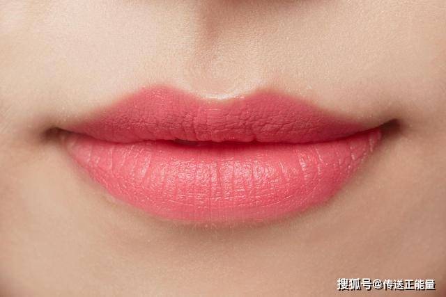 黑头|肝不适,身体知!身体若出现“2疼、3黑”,或该养肝了