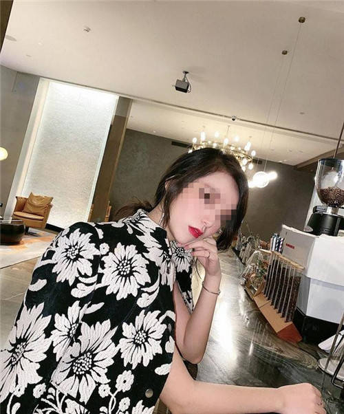 上海一女子ktv消费12万开150瓶香槟后赖账父亲积蓄只够赔一半