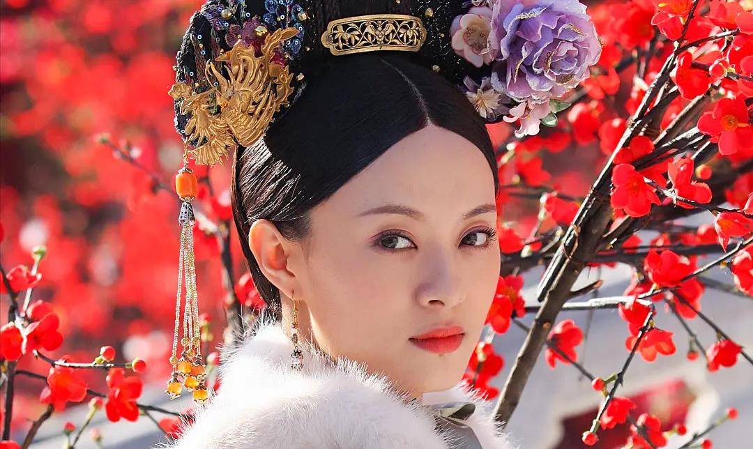 额饰古装“换头”神器，额饰颜值高，胎毛刘海正流行，只是切记别混搭