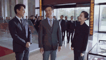 什么|靳东演技真的千篇一律？看完《突围》我有不同意见