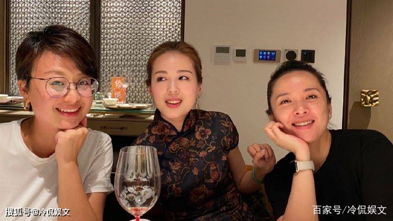 因为|44岁靳东老婆曝光,是大家很熟悉的一位演员,她是谁呢?