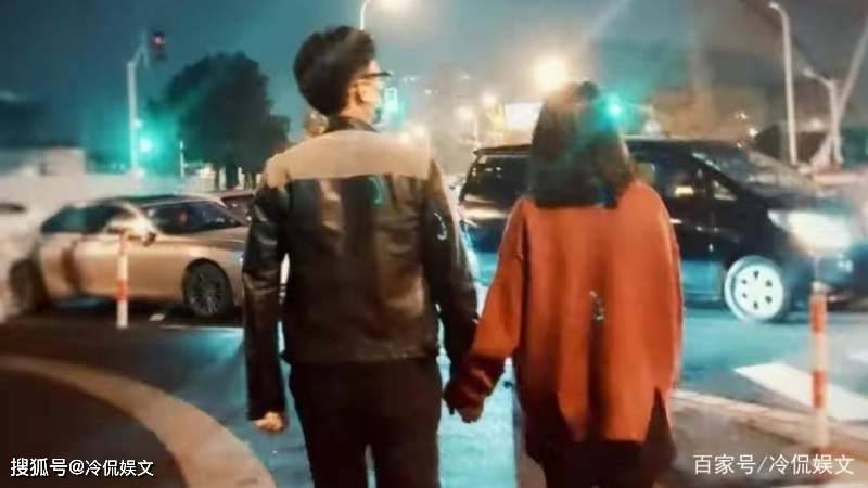 因为|44岁靳东老婆曝光,是大家很熟悉的一位演员,她是谁呢?