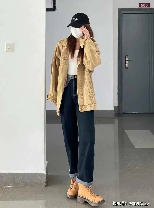颜色 肤色偏黄偏深的女人，这些颜色的“衣服”尽量避开，显黑还显廉价