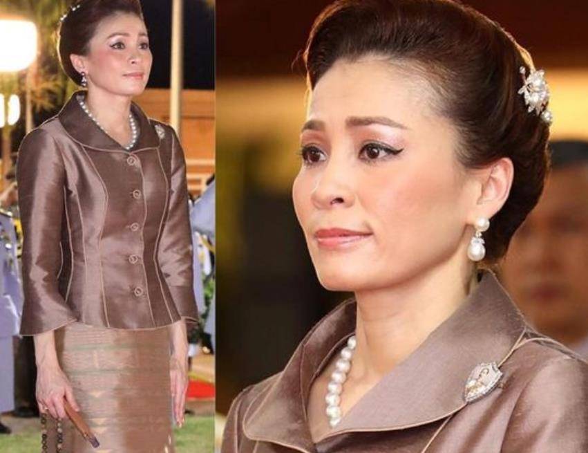 拉隆|诗妮娜成后宫黑马，击败苏提达坐上头把交椅，封后只差泰王一句话