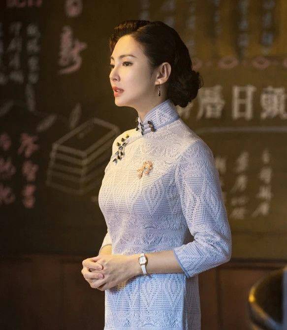 张雨绮 女明星穿“旗袍”哪家强？杨幂俏皮张雨绮端庄，韩雪美出了新高度