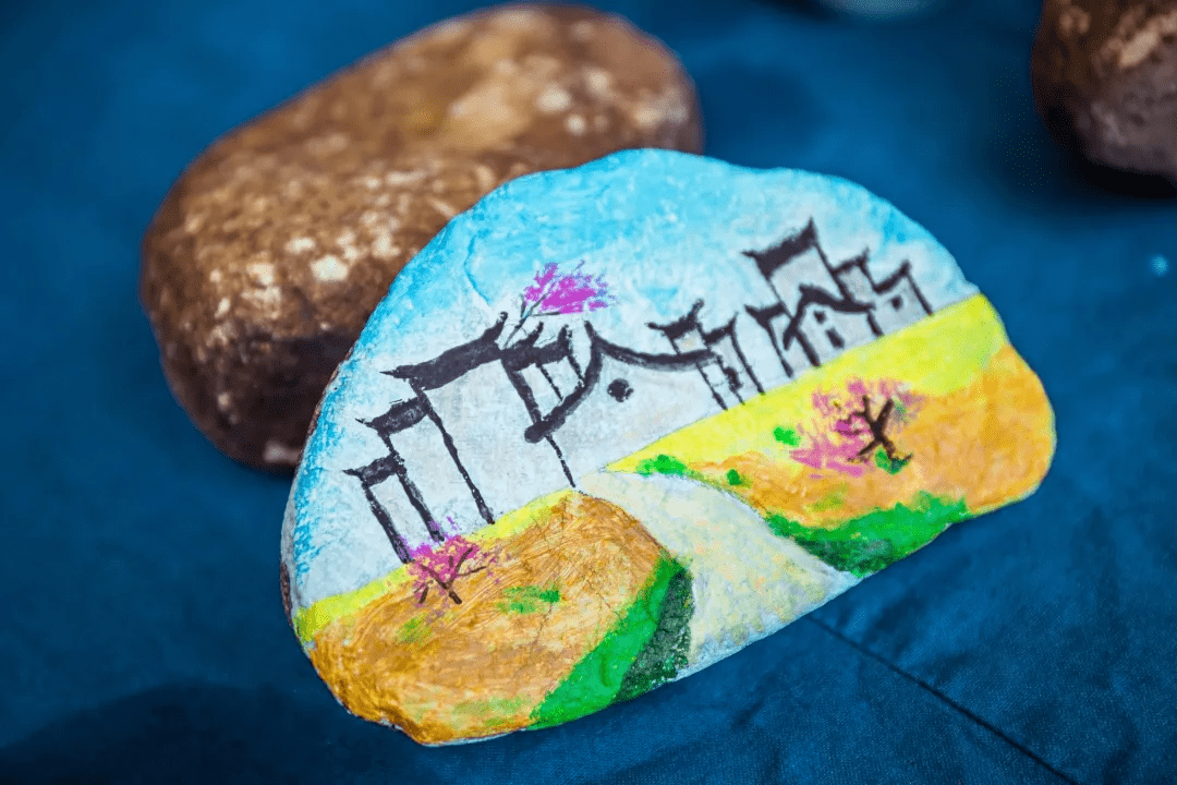 一支画笔绘出腾冲玛御谷温泉小镇的秋天