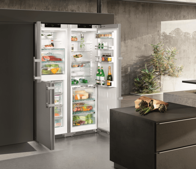 冰箱中的天花板，Liebherr 利勃海尔 冰箱SBSes 8474