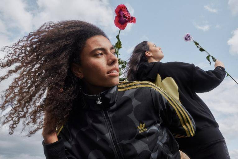系列 adidas官网再推联名限定，重塑运动风格，再现经典印花