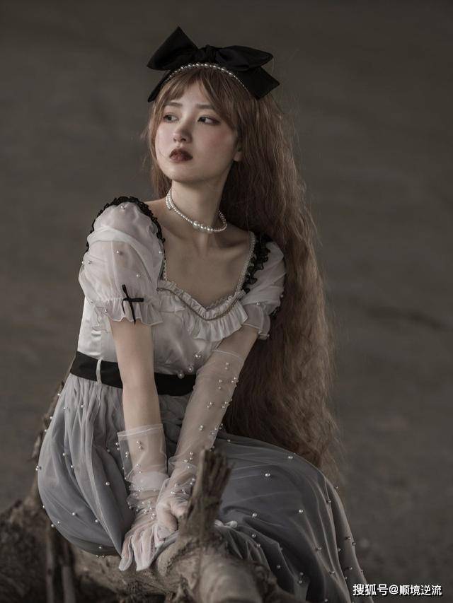 lo 最近很流行“渐变色”洛丽塔，优雅又显气质，配色更是高级