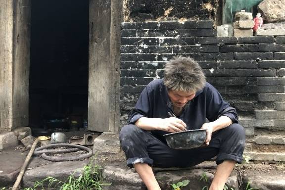 说法老话说：“锁口纹饿死人，眉过眼使金碗”，啥意思？啥是锁口纹？