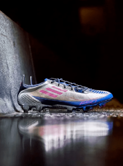 冲击 阿迪达斯推出 UCL 套装 冲击欧冠赛场新辉煌