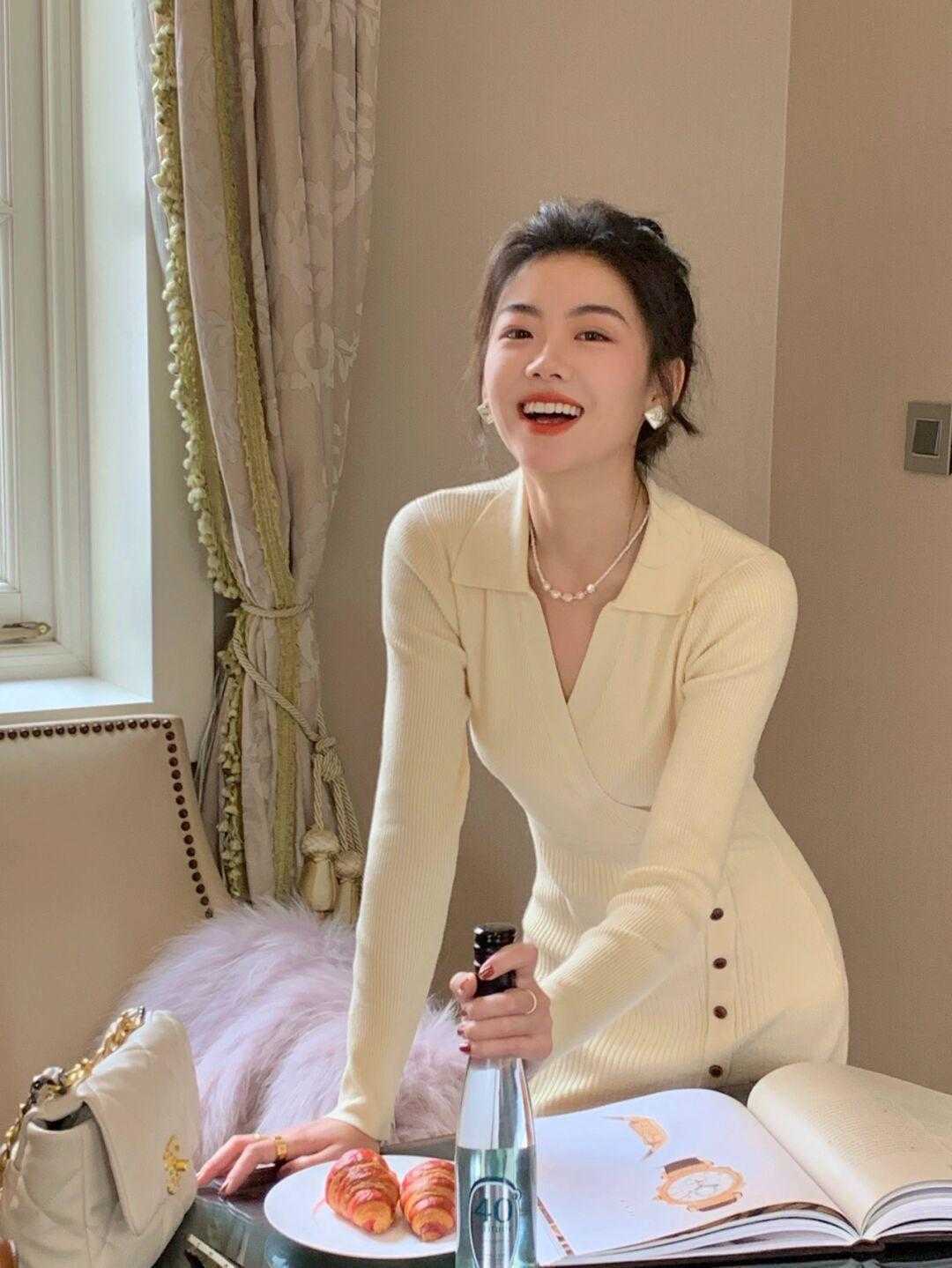 品牌 秋冬，穿针织连衣裙魅力全开，高级优雅又洋气，漂亮大气