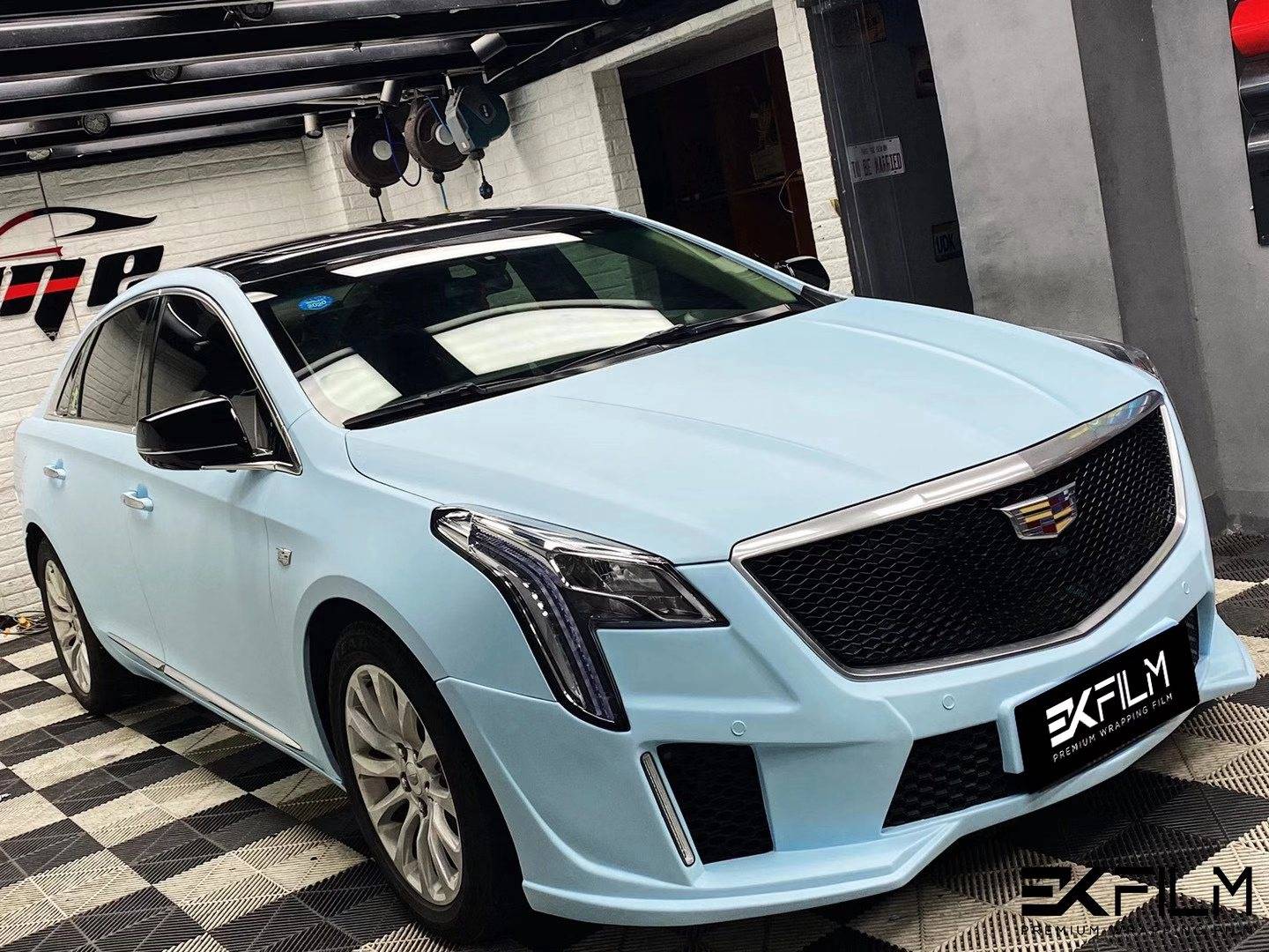 凯迪拉克xts全车ek改色膜消光穆里怀白