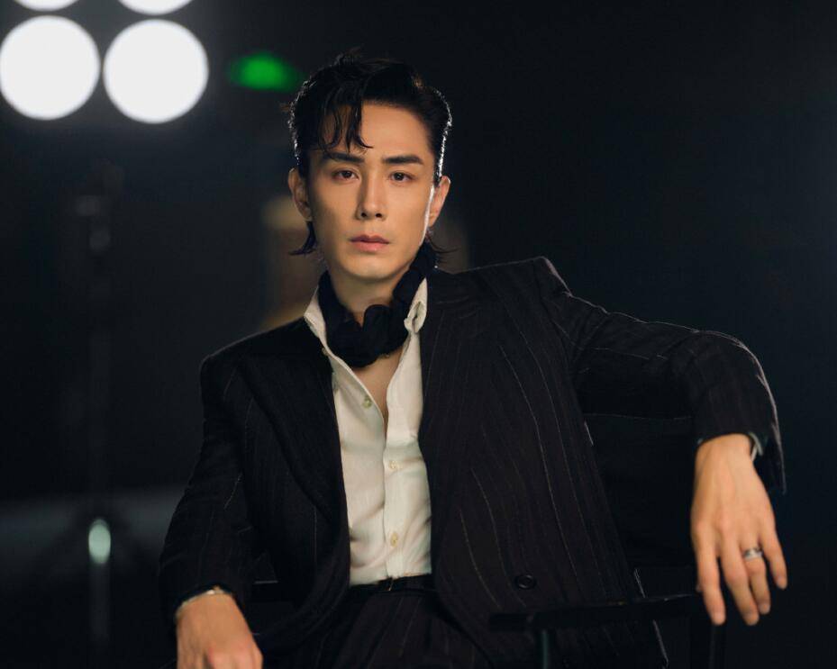 节目组|哥哥成团，1人借兄弟躺赢，1人靠兄弟逆袭，1人输在兄弟“多情”