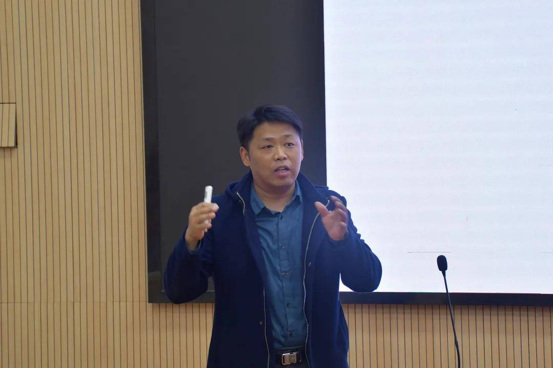 以心为名携手相连淮安市文通中学首届班级心委会成立